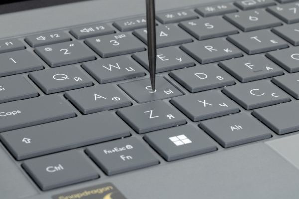 Обзор ноутбука Asus Zenbook A14 UX3407RA на платформе Snapdragon X Elite X1E-78-100