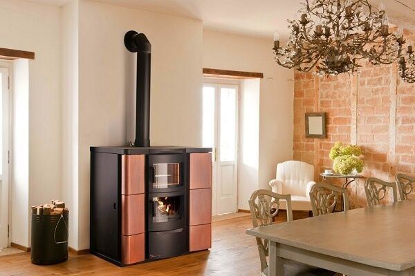 Как сделать печное отопление в частном доме с воздушным или водяным контурами