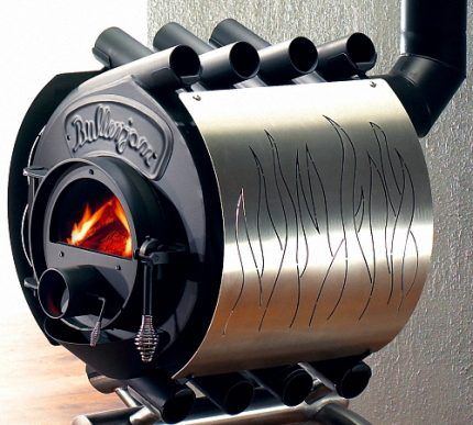 Как сделать печное отопление в частном доме с воздушным или водяным контурами