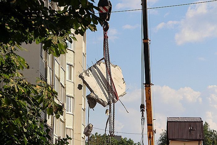 Эксперты признали безопасными три подъезда дома в Саратове, где был взрыв газа