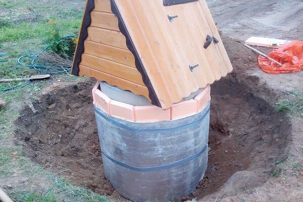 Как утеплить скважину на зиму: обзор лучших способов + выбор материалов Как утеплить скважину на зиму: обзор лучших способов + выбор материалов