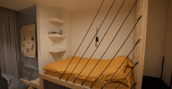 Дом Сергея Жукова &mdash; среда обитания лидера &laquo;Руки вверх&raquo;