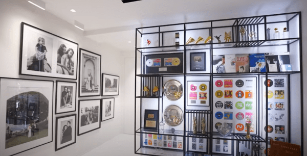 Дом Сергея Жукова &mdash; среда обитания лидера &laquo;Руки вверх&raquo;