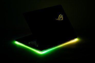 Обзор игрового ноутбука Asus ROG Strix Scar 18 G835LX с Intel Core Ultra 9 275HX и Nvidia GeForce RTX 5090 Laptop