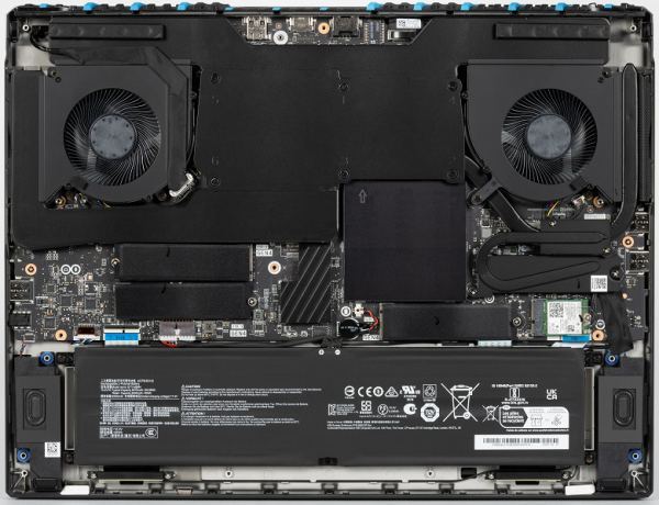 Обзор игрового ноутбука MSI Titan 18 HX AI A2XWJG-076RU с Intel Core Ultra 9 и Nvidia GeForce RTX 5090 Laptop