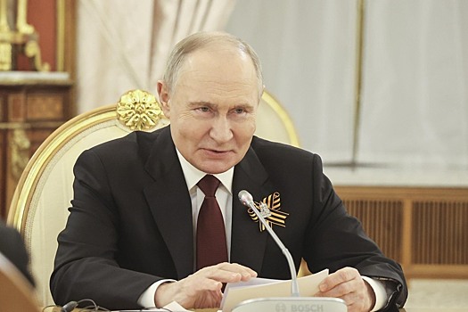 Президент США встретил Владимира Путина аплодисментами