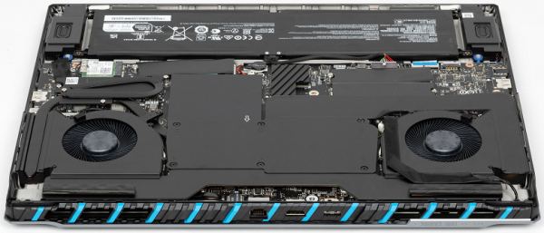 Обзор игрового ноутбука MSI Titan 18 HX AI A2XWJG-076RU с Intel Core Ultra 9 и Nvidia GeForce RTX 5090 Laptop