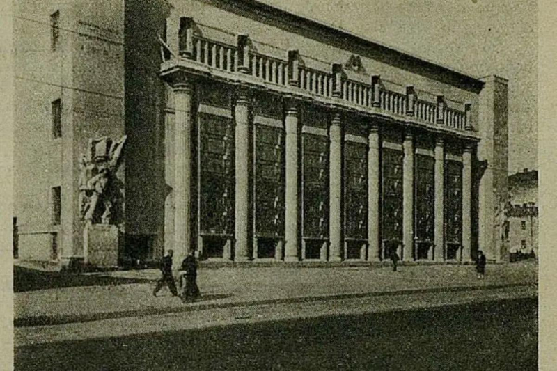 Архитектура 30-х годов: от библиотеки Ленина до театра Советской армии