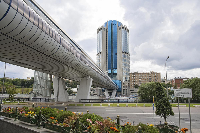 Эпоха калейдоскопа стилей: постмодернизм, лужковская архитектура и