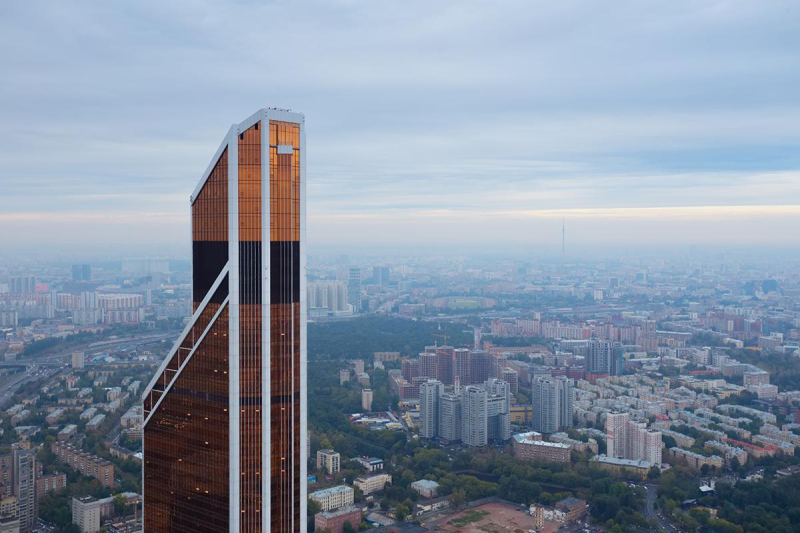 Эпоха калейдоскопа стилей: постмодернизм, лужковская архитектура и