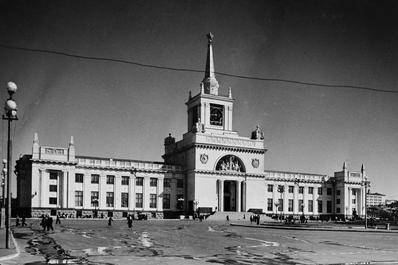 Эра сталинских высоток и восстановления городов: советский