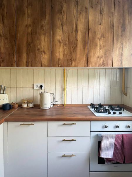 Как я сделала ремонт в хрущевке с проход­ной комнатой за 1,8 млн рублей: фото до ​и после