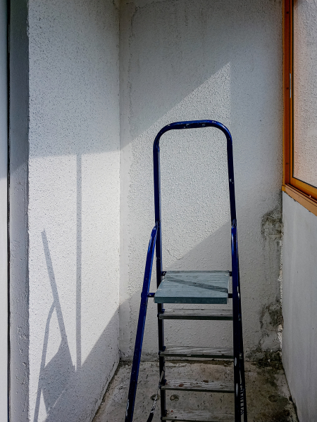 «Одно из моих любимых мест в квар­тире»: 3 варианта обустройства балкона