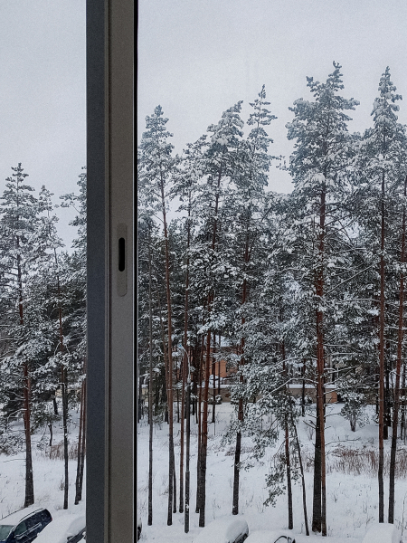 «Одно из моих любимых мест в квар­тире»: 3 варианта обустройства балкона