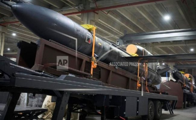 В серийном производстве: АР показало украинскую баллистическую ракету «Фламинго»