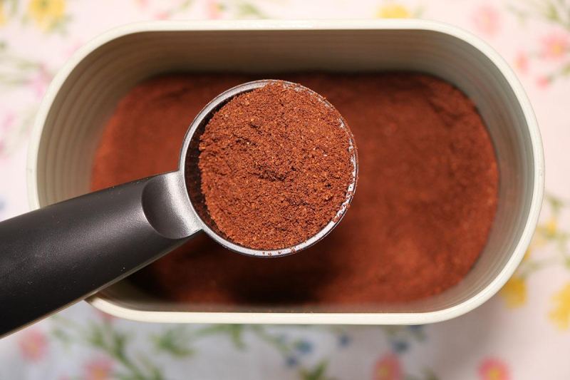 5 способов быстро убрать запах из холодильника