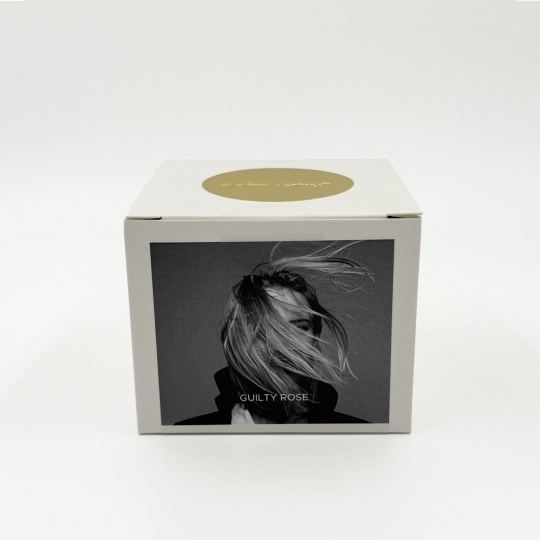 Дима Логинов выпустил серию свечей с авторскими ароматами