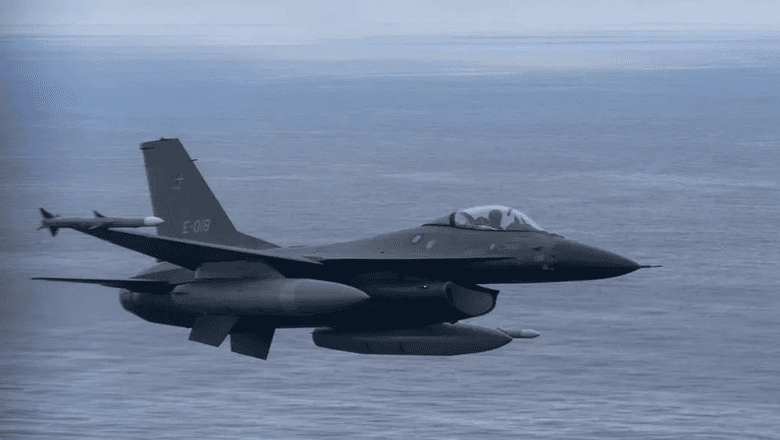 Истребитель ВС Дании был поднят после получения сообщений о беспилотниках