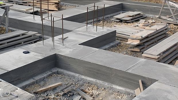 Почему осень — лучшее время для заливки фундамента дома