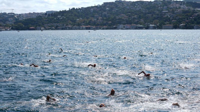 Российский пловец пропал во время заплыва в Босфоре: семья готовит иск