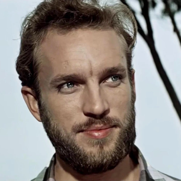 Умер советский актер Геннадий Нилов. Звезде фильма «Три плюс два» было 88 лет