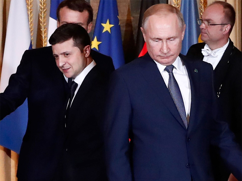 Зеленский отказался ехать в Москву, но позвал Путина в Киев