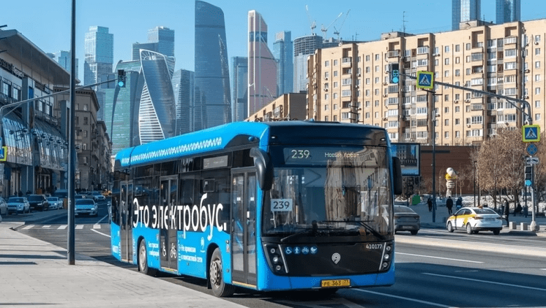 4,5 млн поездок совершается на автобусах, электробусах и трамваях в будни