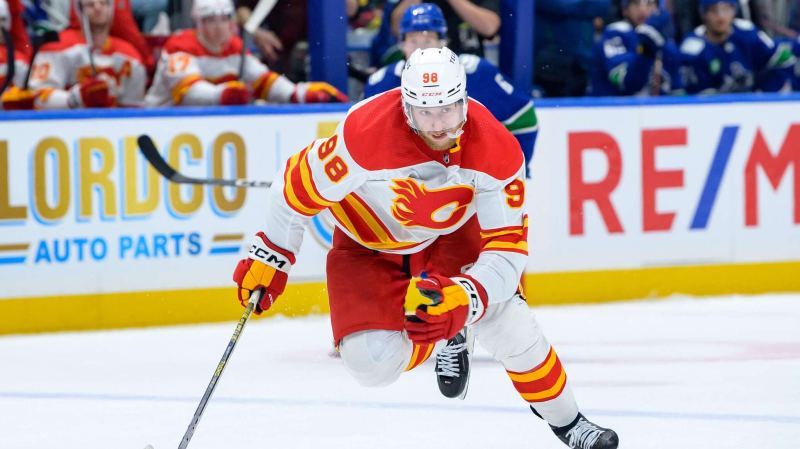 Белорусский нападающий Соловьев стал игроком "Колорадо"