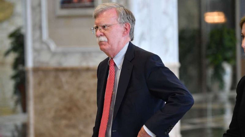 Экс-советнику Трампа предъявили обвинения