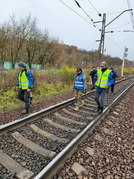«Лежали на путях два ботинка»: в Подмосковье две недели ищут 14-летнего зацепера Всеволода из Лобни