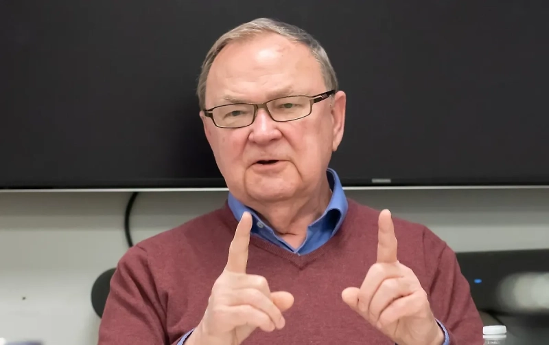 МВД объявило в розыск аналитика Михаила Крутихина*