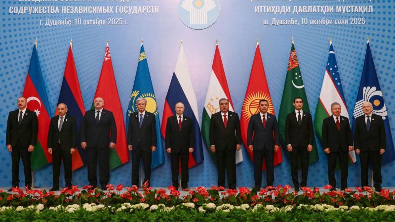 "Никол Воваевич без нас никуда": Лукашенко пообщался с Пашиняном и Алиевым