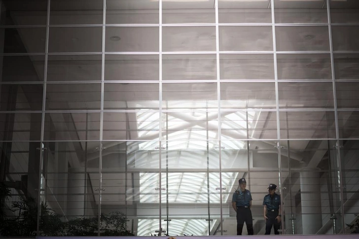 «Очень стрессовая выходит ситуация»: российские туристы не могут попасть в Южную Корею