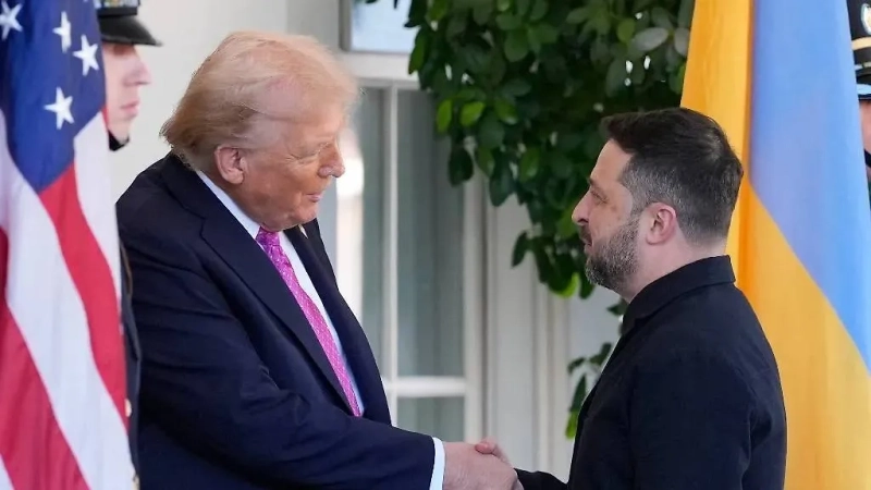«Прошла плохо»: Axios назвал напряжённой встречу Трампа и Зеленского в Белом доме