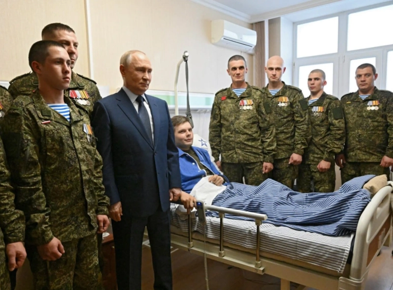 Путин пожелал младшему сержанту Колыванову скорейшего выздоровления