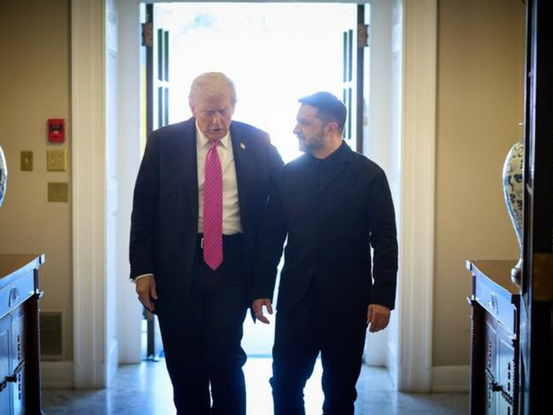 «Путин вас уничтожит»: Трамп на встрече кричал на Зеленского, требуя отдать Донбасс, и сбросил со стола карты боевых действий — FT