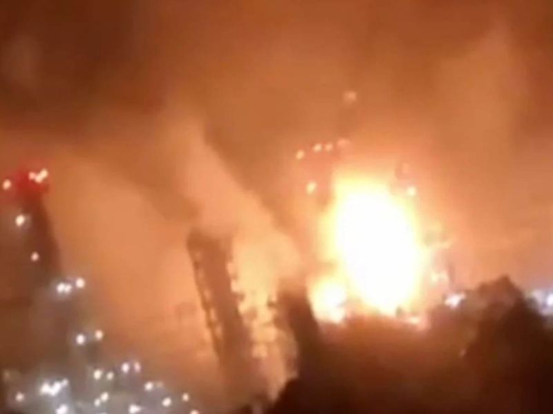 «Резидент»: Россия передала Ермаку послание, почему атаки по НПЗ стоит прекратить