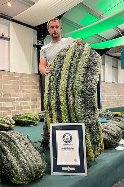 Садоводы поставили семь мировых рекордов за день: посмотрите на их гигантский урожай