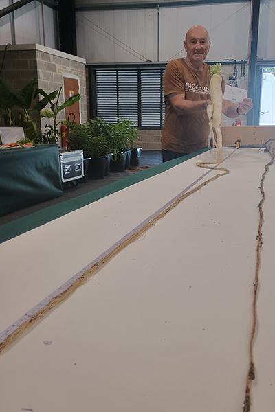 Садоводы поставили семь мировых рекордов за день: посмотрите на их гигантский урожай