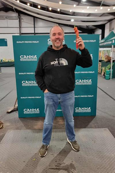 Садоводы поставили семь мировых рекордов за день: посмотрите на их гигантский урожай