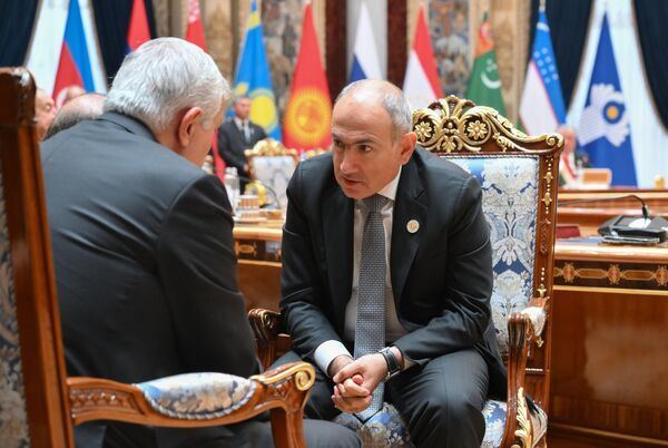 10 октября 2025 года. Премьер-министр Армении Никол Пашинян принимает участие в заседании Совета глав государств СНГ.