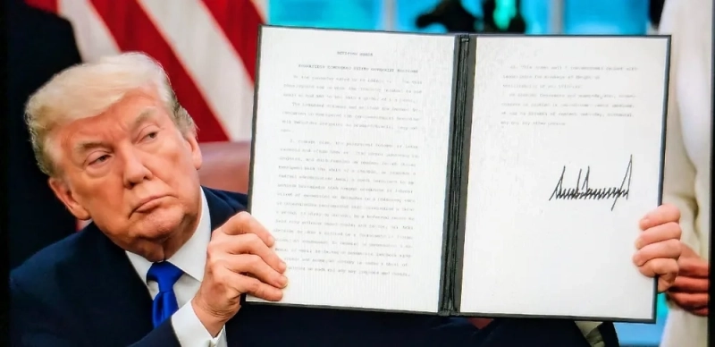 Трамп подписал мирную сделку по сектору Газа