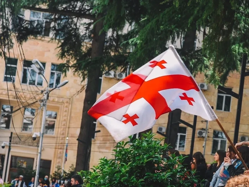 В Грузии началось голосование на муниципальных выборах