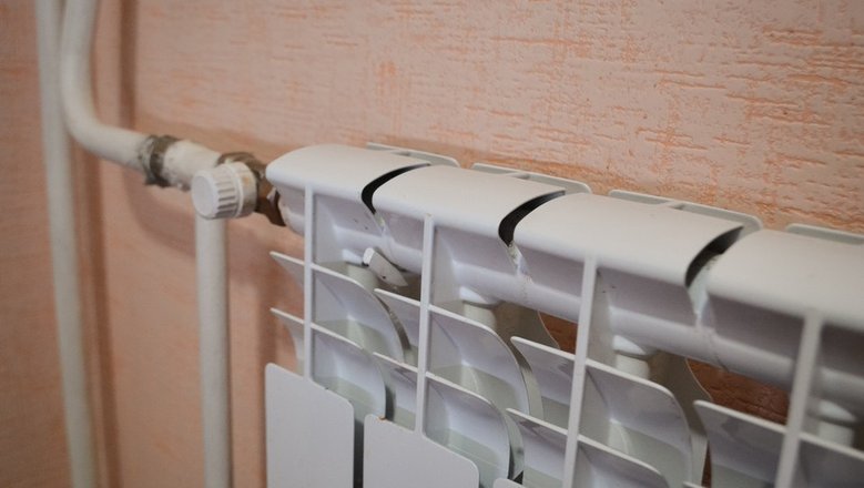 В Киеве фиксируют мощные перепады напряжения: украинцы остались без света