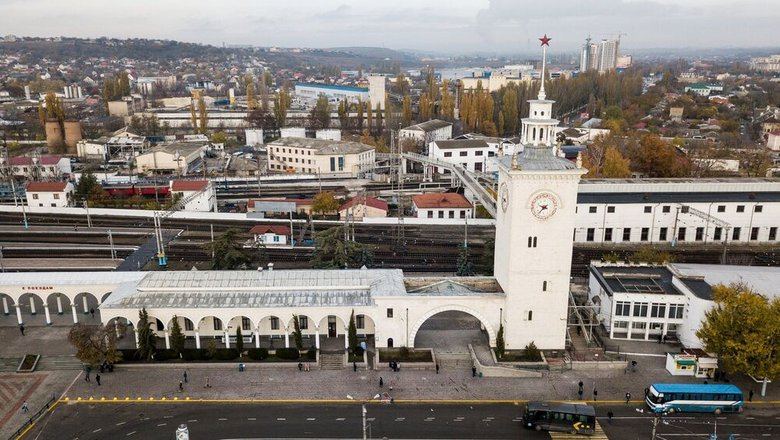 В Крыму восстановили движение пригородных поездов