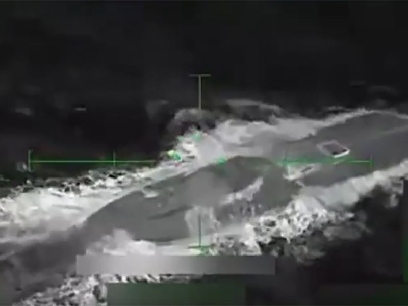 Видео уничтожения «огромной подлодки с наркотиками» по приказу Трампа появилось в Сети