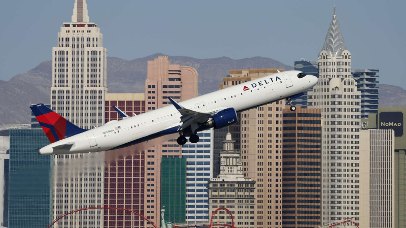 Вторая неделя шатдауна: в США сократят авиасообщение