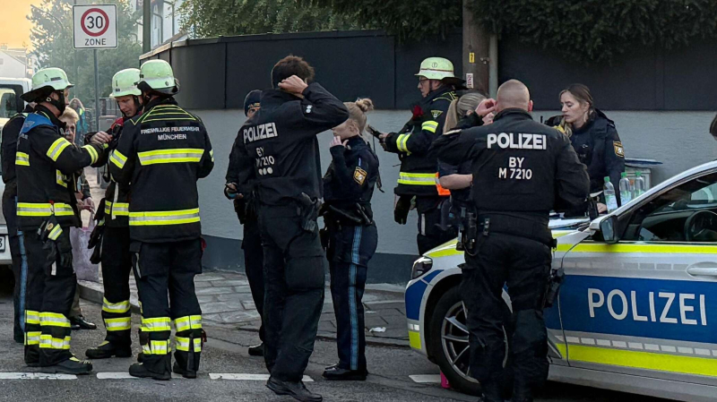 Взрывы и выстрелы прогремели в Мюнхене, погиб человек