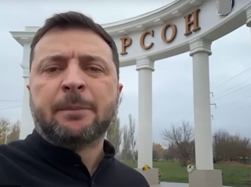 «Черная метка»: записав видео из Херсона, Зеленский принес жителям беду