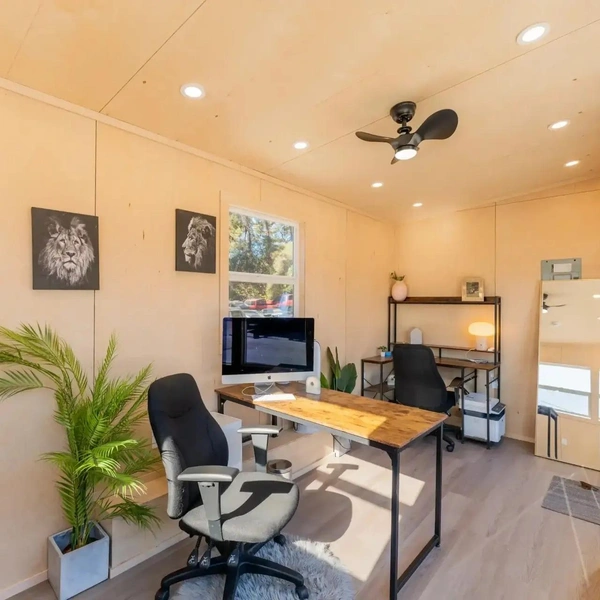 Для маленькой такой компании: оцените минималистичный офис-прицеп от Dragon Tiny Homes